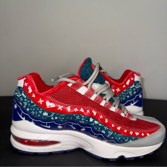 NIKE AIR MAX 95 Grade School "UGLY CHRISTMAS SWEATER" Size 5.5Y - Picture 4 of 10